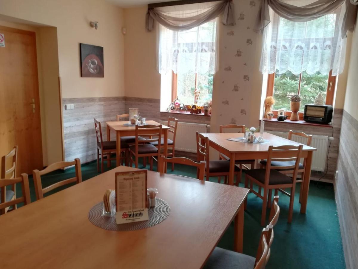 Hotel Kralicek Turnov Eksteriør bilde